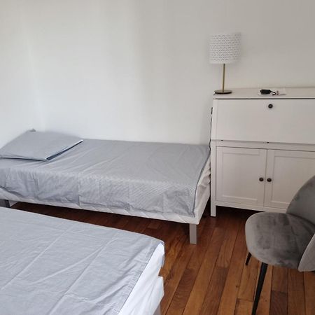 Face Chateau St Germain En Laye, Appartement 4 A 6 Personnes, 23 Min De Paris Champs-Elysees Сен-Жермен-ан-Ле Экстерьер фото