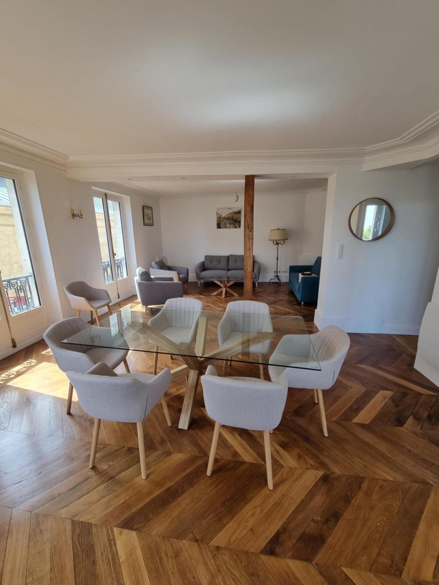 Face Chateau St Germain En Laye, Appartement 4 A 6 Personnes, 23 Min De Paris Champs-Elysees Сен-Жермен-ан-Ле Экстерьер фото
